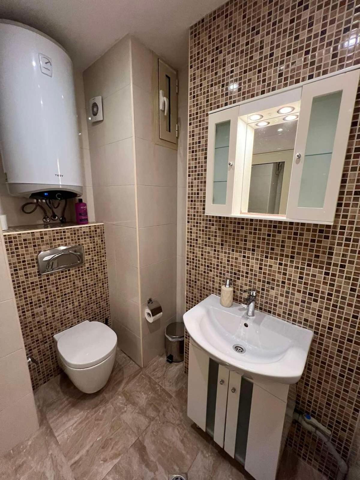 Rio Sunny 2Bdr Apt Near Ndk - Metro - Non-Stop Paid Public Parking Sofia Exterior foto
